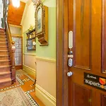 Superb Surry Hills Studio Room - Great Location
