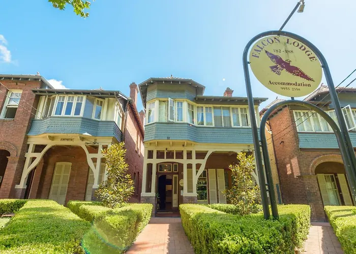 Falcon Lodge