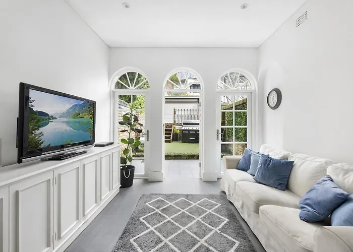 Pet Friendly Paddo Terrace