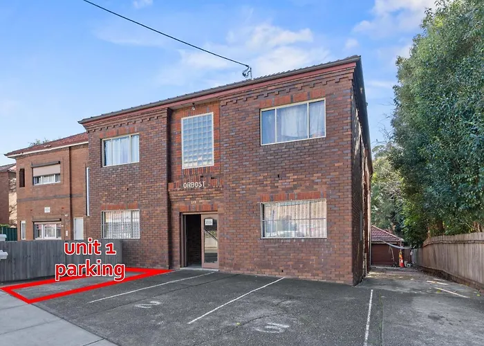 Burwood New 2 Bedroom 2 Bath Apt Free Parking