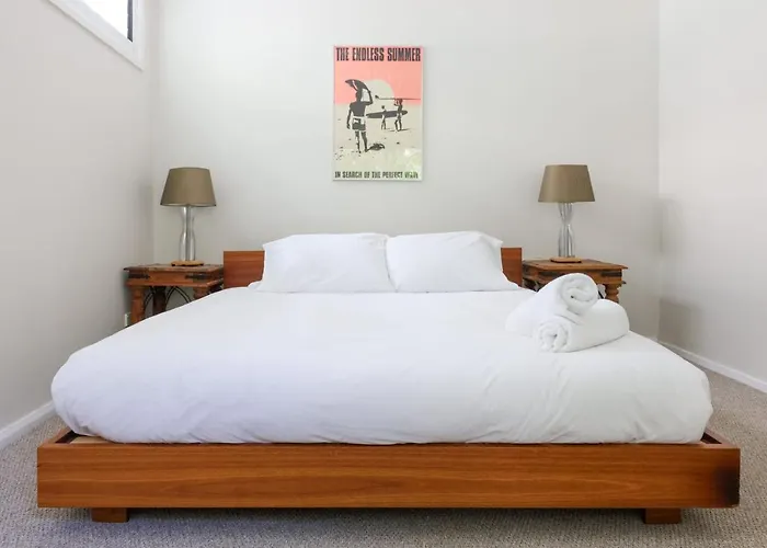 Large 4 Bed Beachside Haven 50M To Bondi Beach