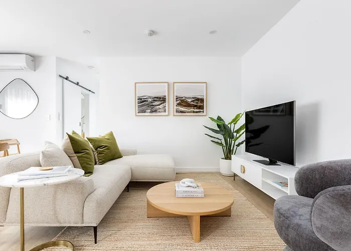 Kahlo Bondi - Luxury Escape - 2 Bedroom Furnished Apartments