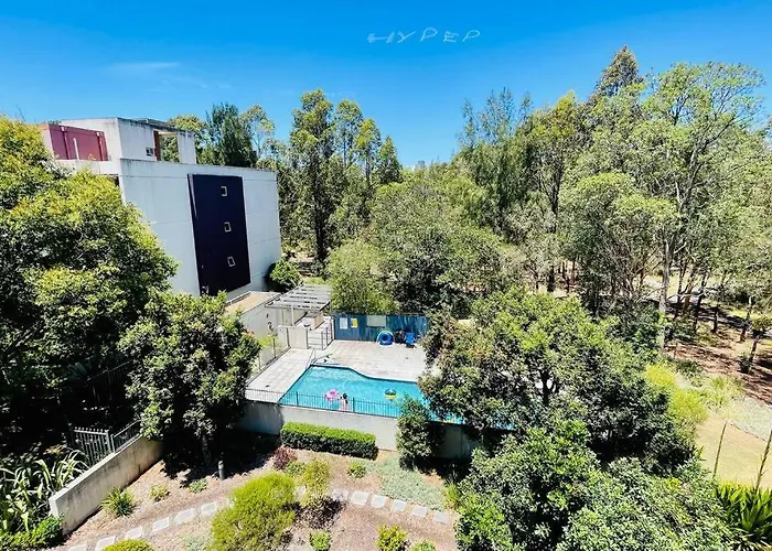Top Gem Family Stay - Olympic Park, Newington