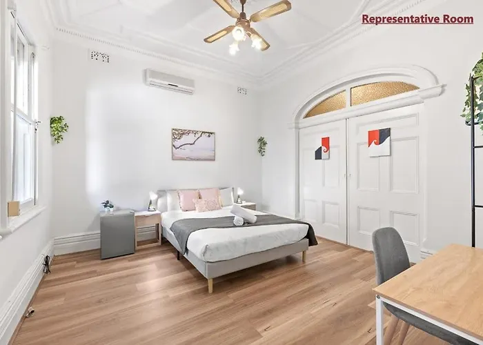 Premier Queen Room - Private - Prime Spot