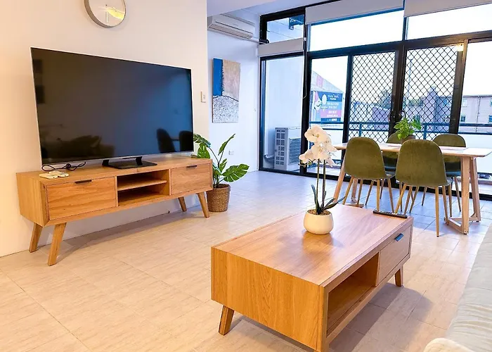 Convenient 2Br In Marrickville