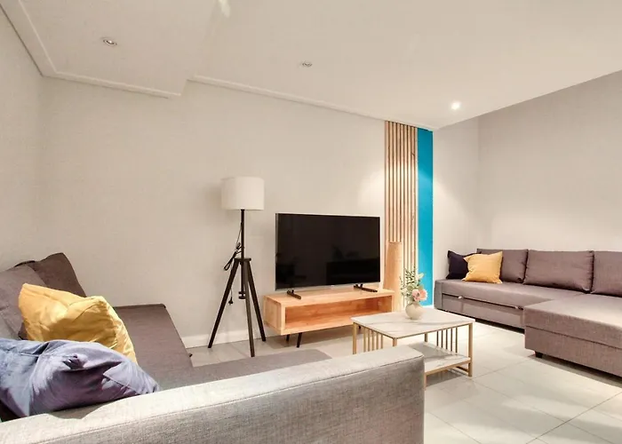 City Center 2 Bedroom House Pyrmont 2 E-Bikes Included