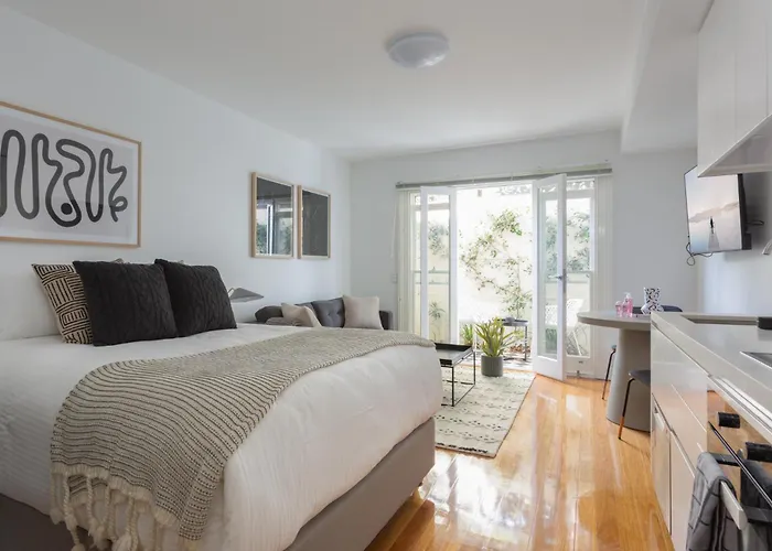 Boutique Studio Apartment In Heritage Home