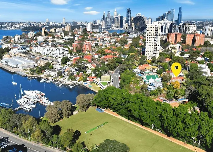 Federation Elegance: 3Br Cottage On Margaret St, North Sydney
