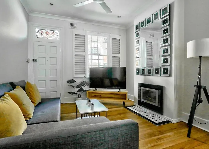 Gorgeous 2 Bedroom House Ultimo 2 E-Bikes Included
