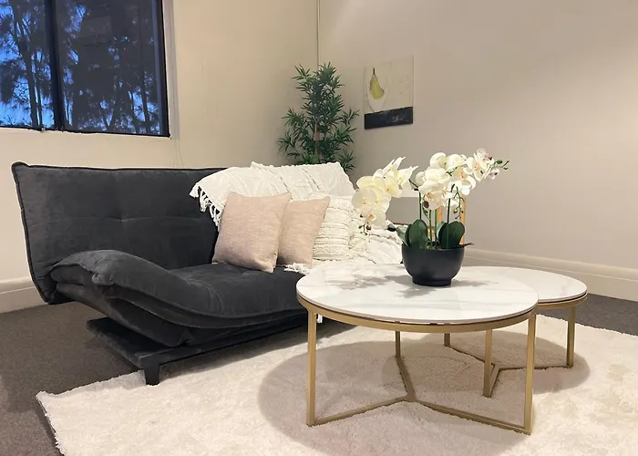 Cammeray Stay Above A Trendy Cafe, 2 Free Cupsday