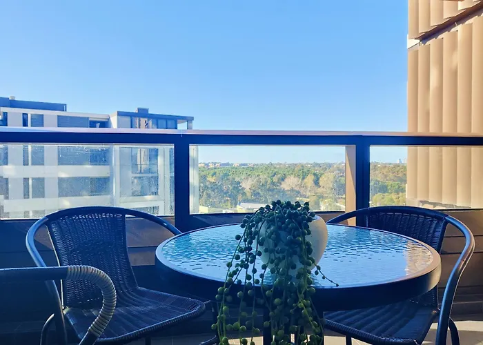 Comfy & Bright 1 Bed Apt Olympic