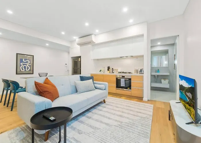 Blue Nest 2B2B Modern Apt Sydney