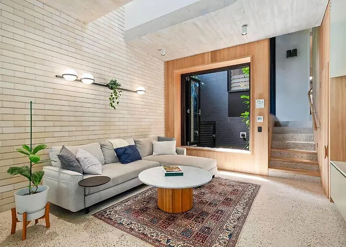 Cozy 3 Bedroom House Annandale
