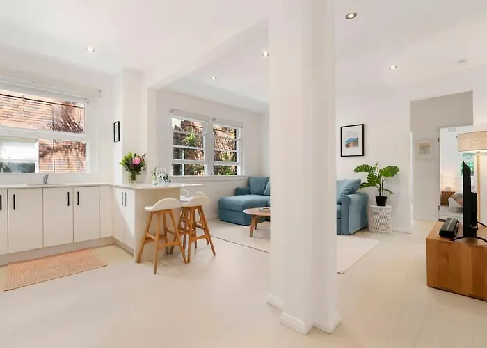 Bondi Breeze Apartment