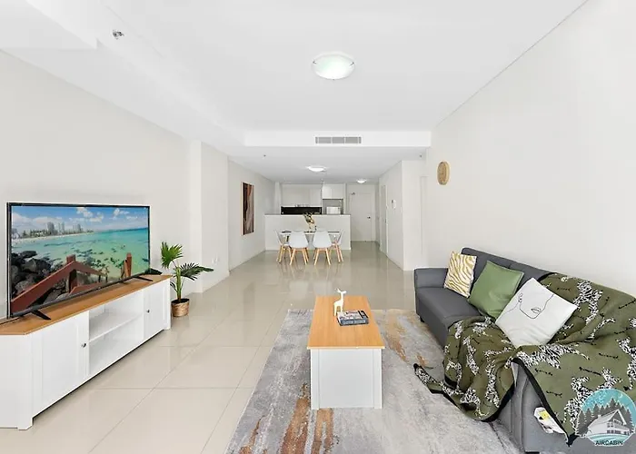 Aircabin - Mascot - Walk To Station - 3 Beds Apt