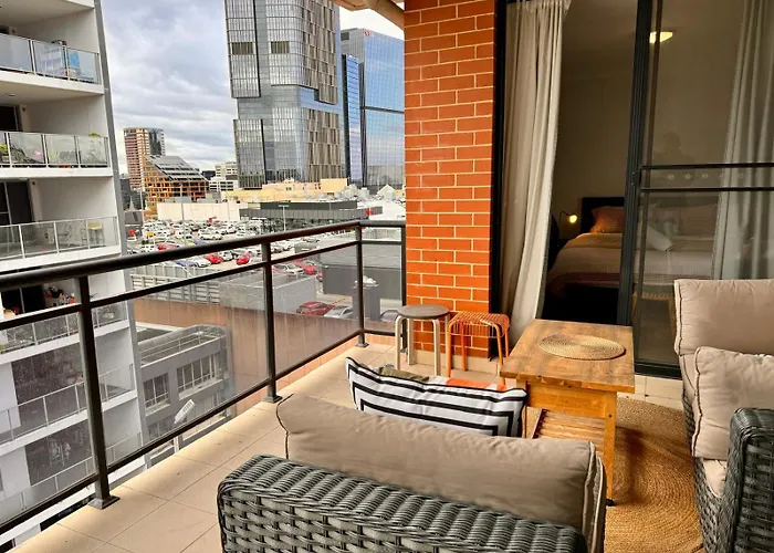 2 Bedroom 2 Bathroom Apt With Balcony And Parking