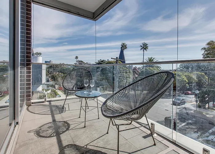 Explore Sydney From Stylish North Shore Apartment