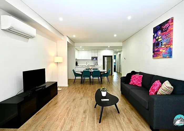 Aircabin - Canterbury - Cheerful - 2 Bed Apartment