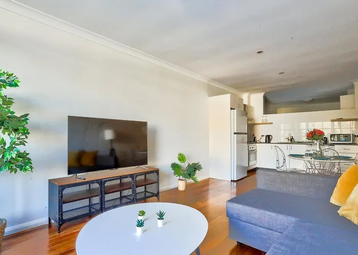 Stylish 1 Bedroom Apartment With Balcony Surry Hills