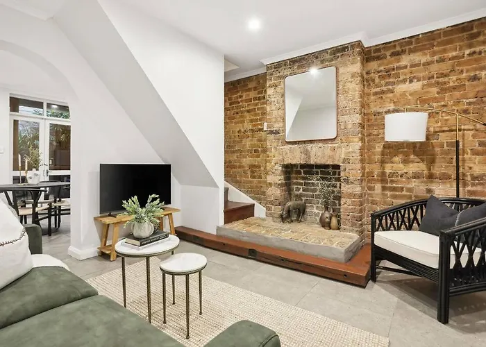 Central 2Br Terrace Home In Trendy Surry Hills