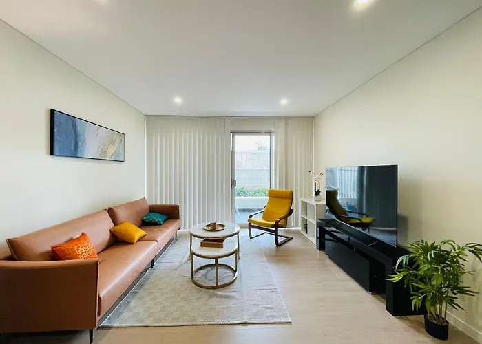 2Br Apt Near Airpot Bay City With Parking