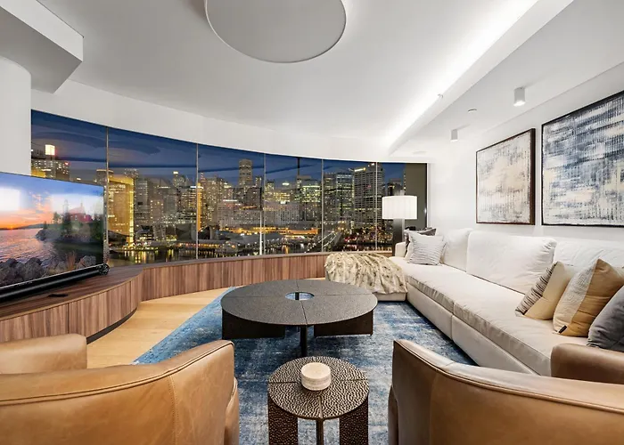 3 Bedroom Darling Harbour Apartment