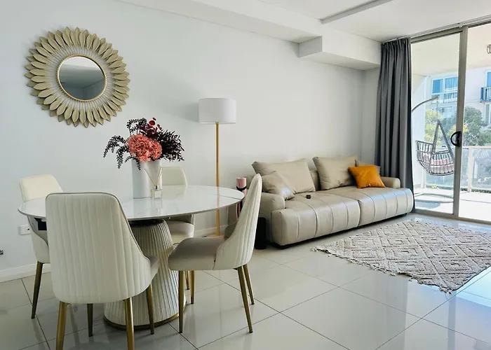 Jc Home - Free Ac,Wifi And Parking,Close Shopping And Train