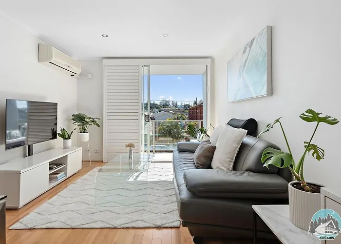 Relaxing Sunny North-Facing 2-Bed Apt In Vaucluse