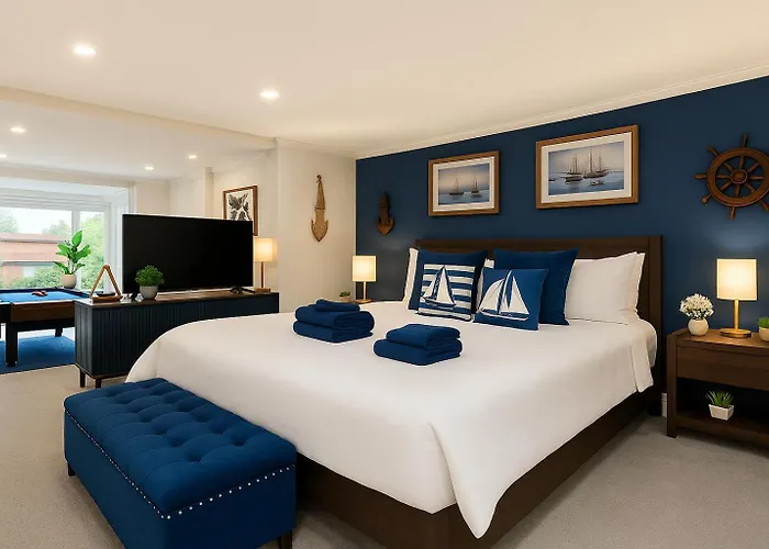 King Bed Harbour View - Captain\'S Retreat