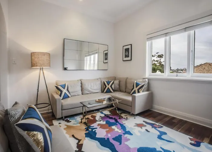 Woollahra Roslyndale Ave