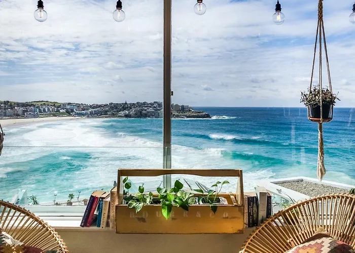 Sub-Penthouse Beach View By Sydney Dreams