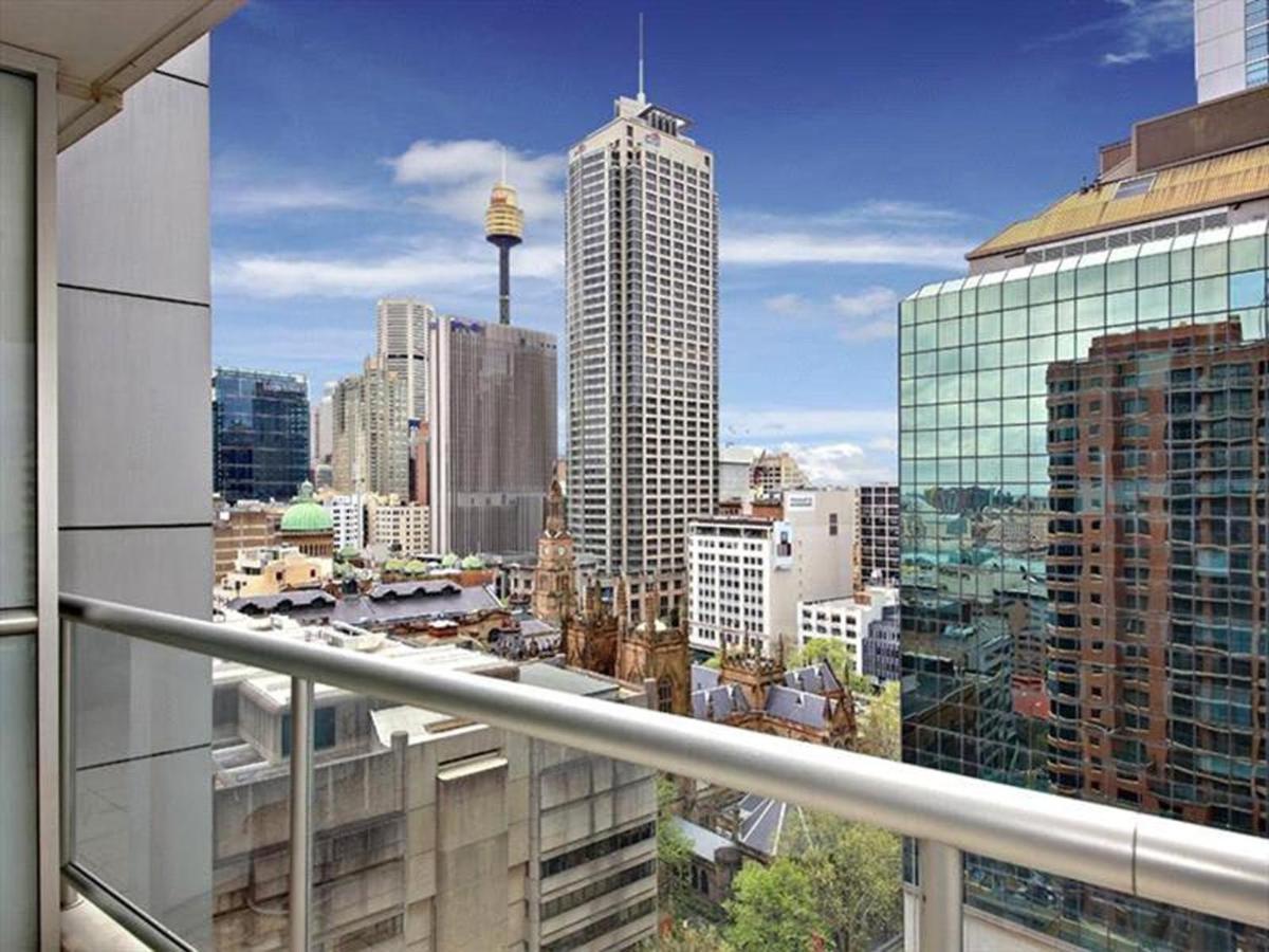 Apartment - Kent Street Cbd Floor 2 Bedroom With Balcony Sydney