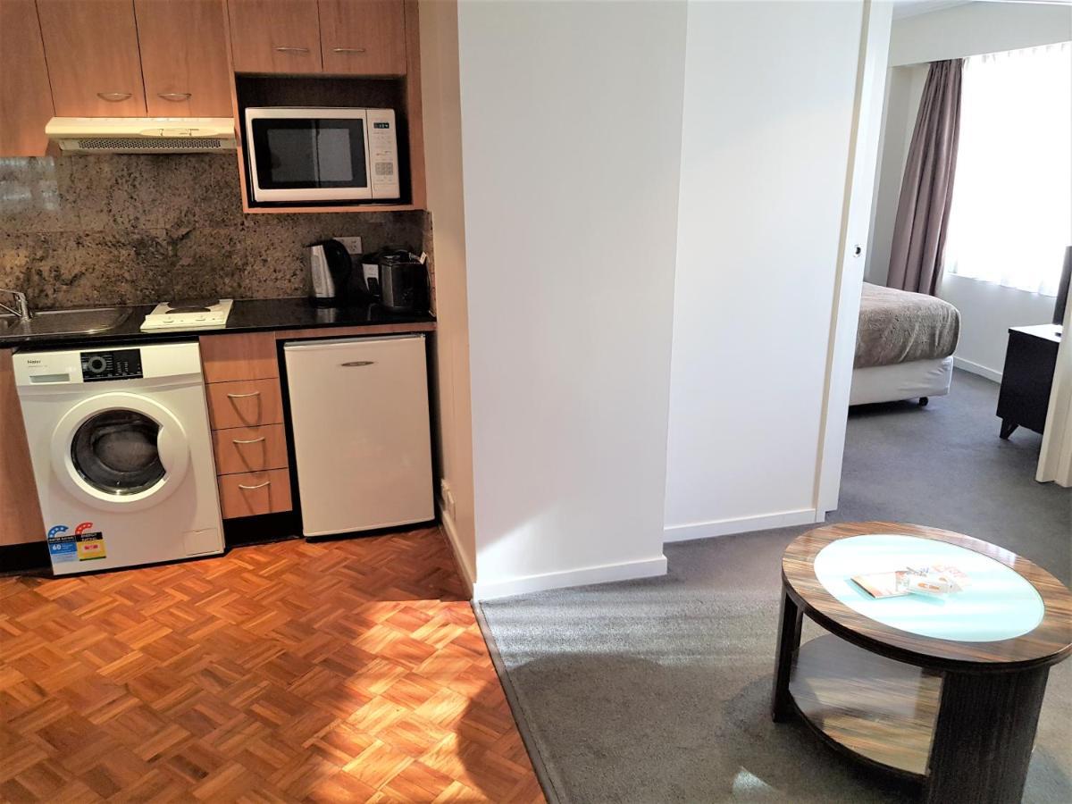 38 Harbour Street * Sidney
