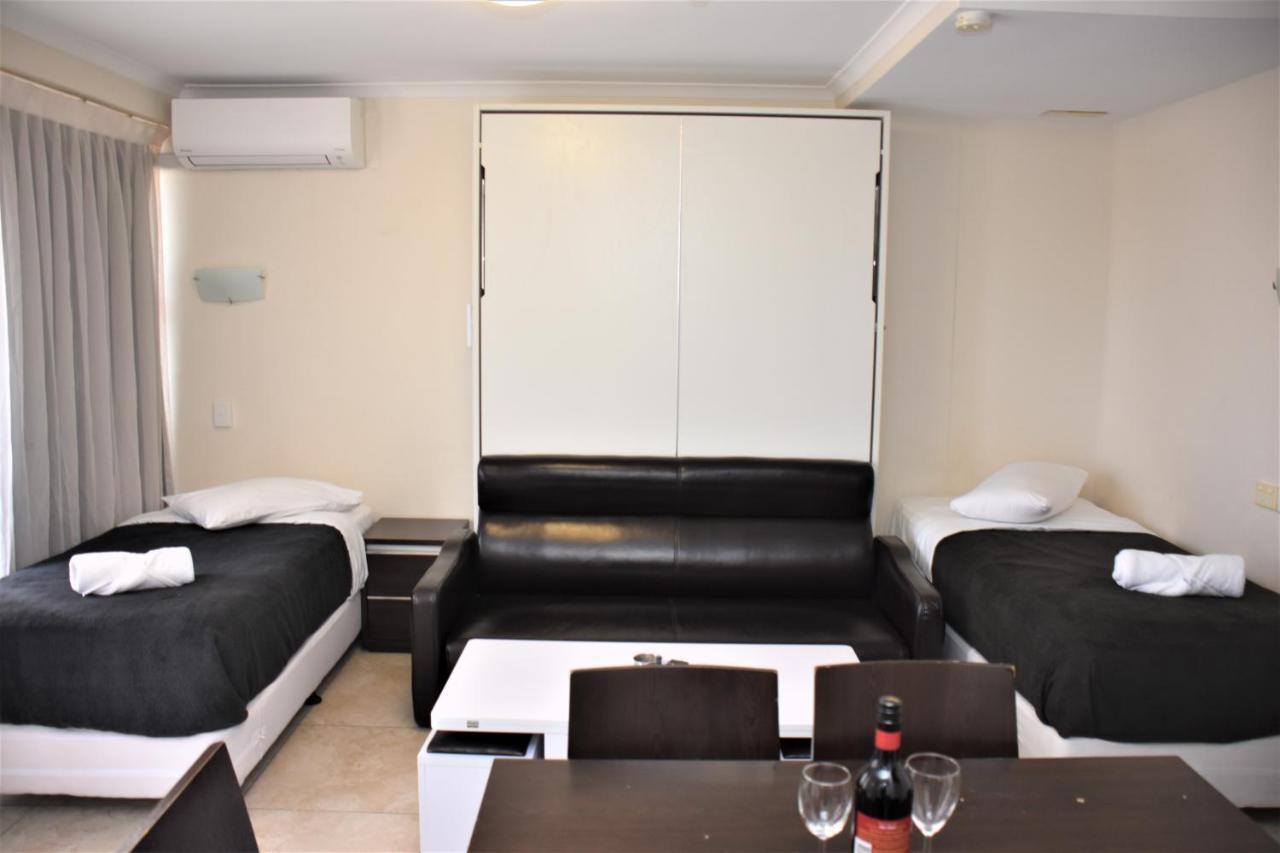- Hyde Park Plaza 38 College St Sidney