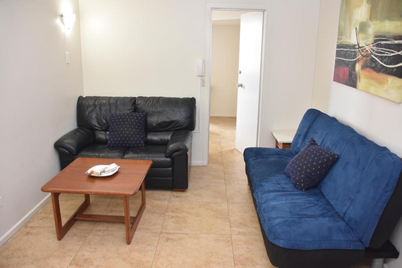 - Hyde Park Plaza 38 College St Apartamento