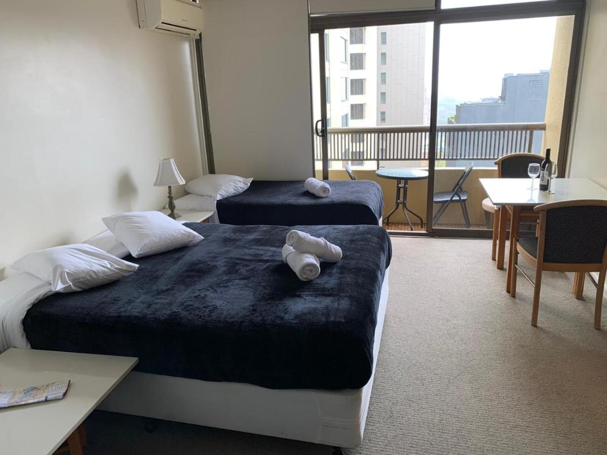 - Hyde Park Plaza 38 College St Apartamento