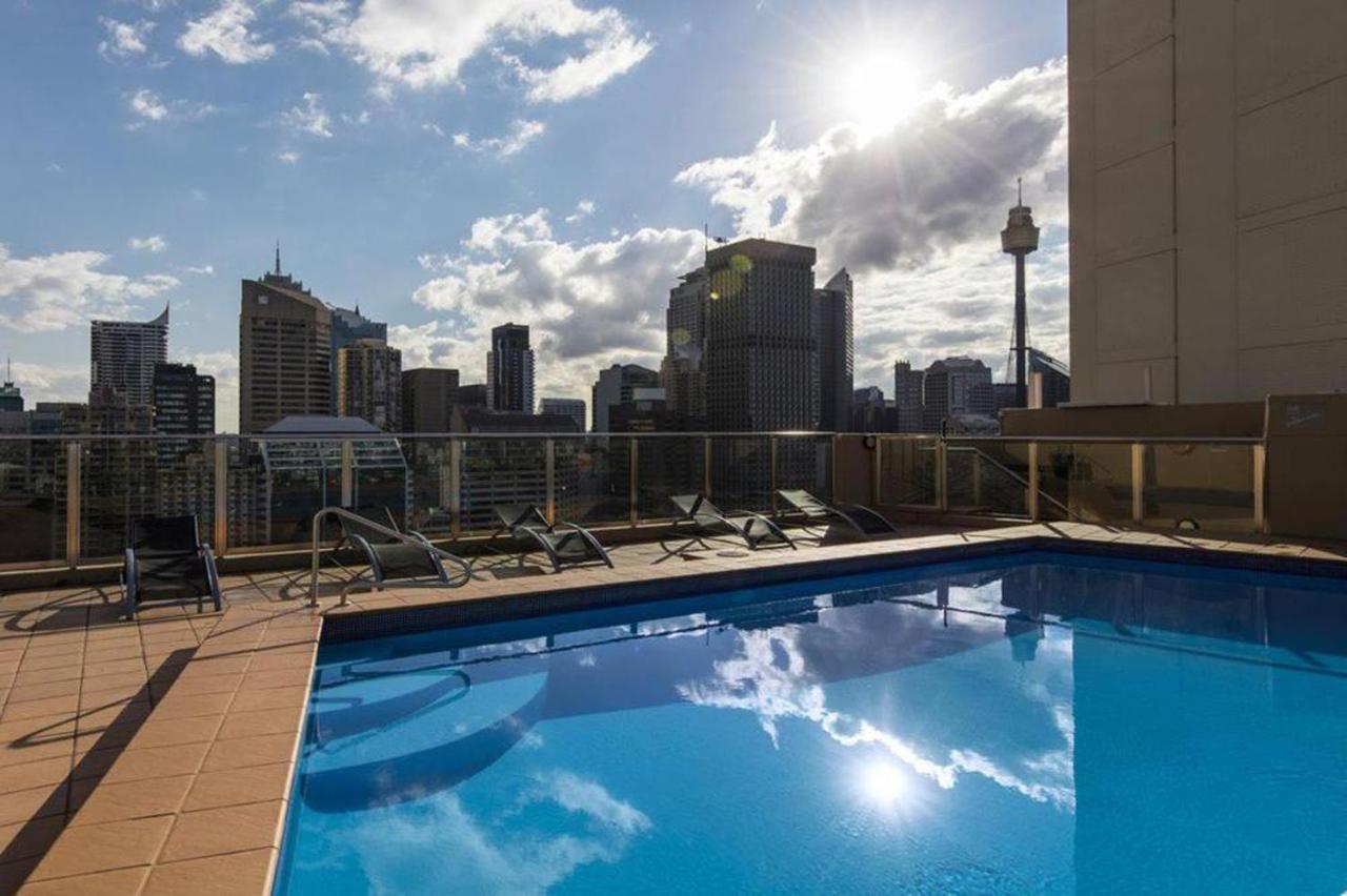 - Hyde Park Plaza 38 College St *