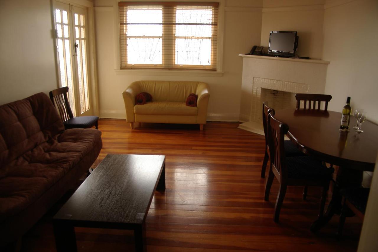 Rockdale - 2 Bedroom Pet Friendly Budget Near Rockdale Station And Brighton Le Sands Apartment *