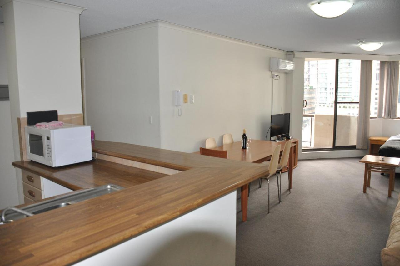 Apartment - Kent Street Cbd Floor 2 Bedroom With Balcony