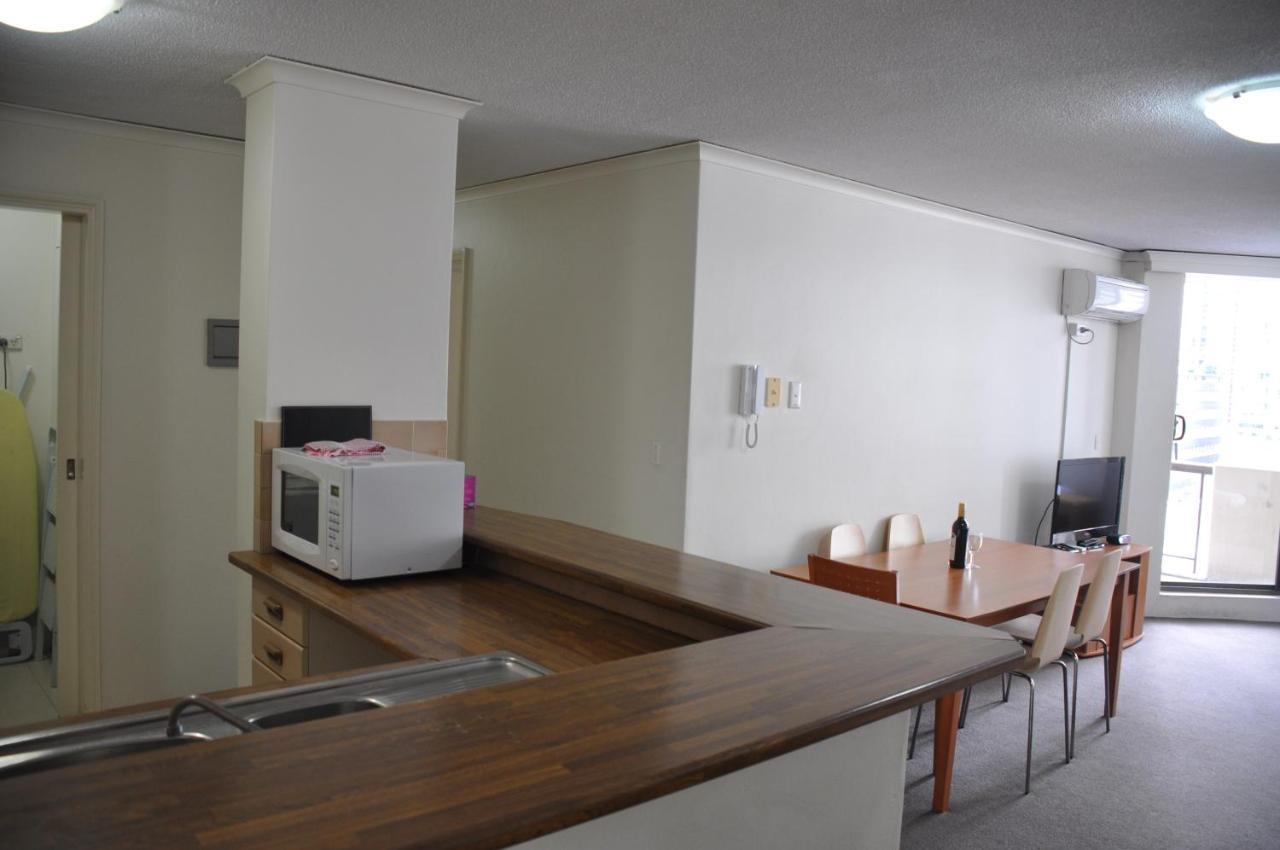 - Kent Street Cbd Floor 2 Bedroom With Balcony Apartment
