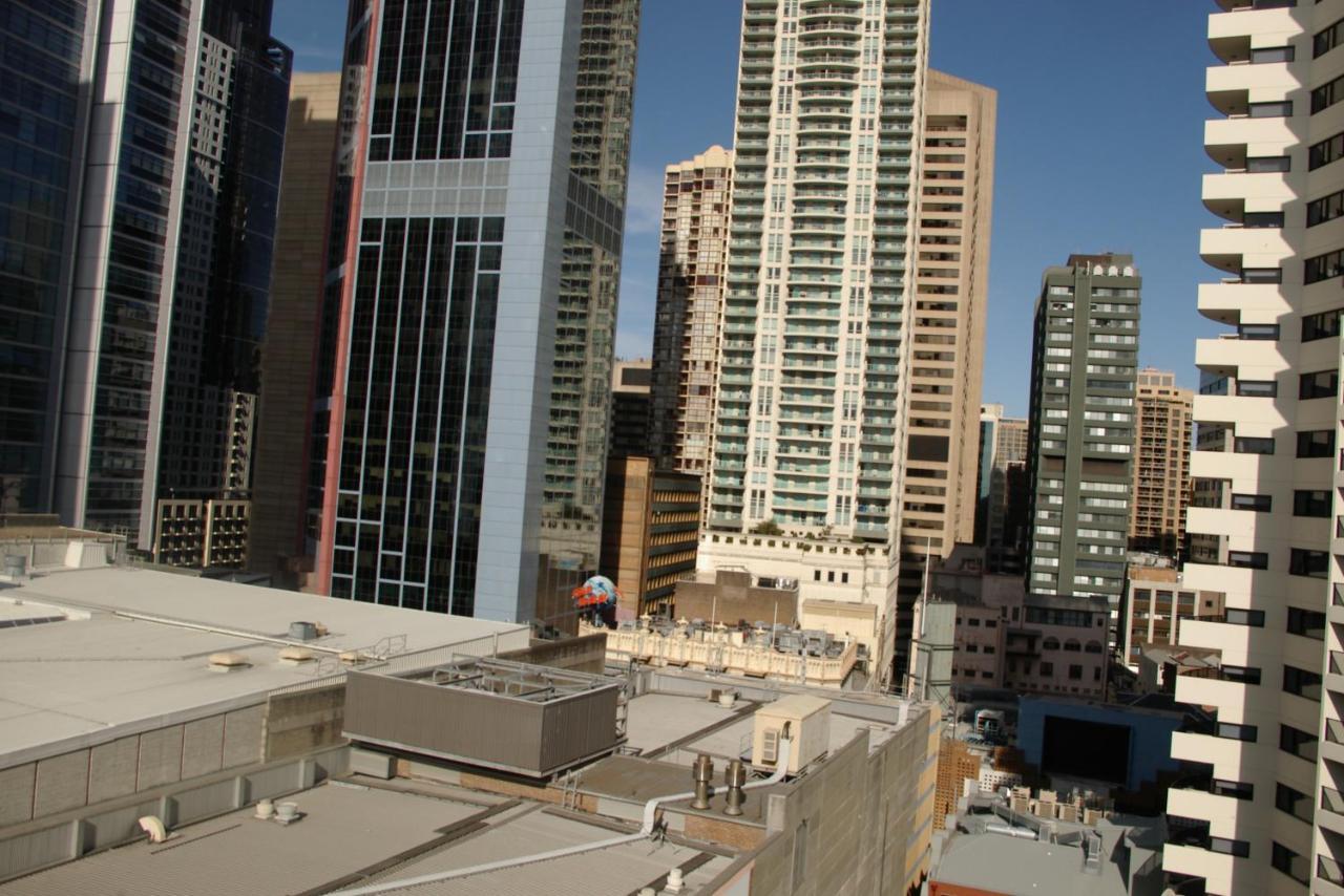 - Kent Street Cbd Floor 2 Bedroom With Balcony Apartment *