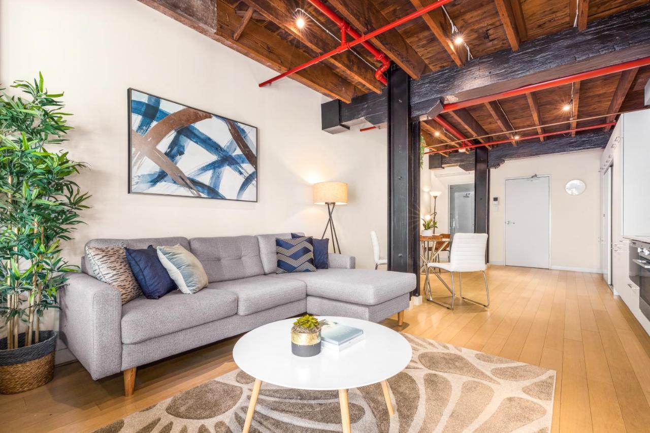 Riley St Apartment *