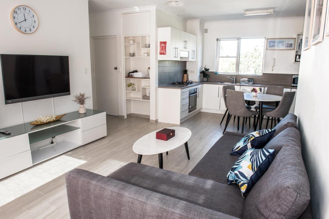 Lotus Manly - 29g Apartment