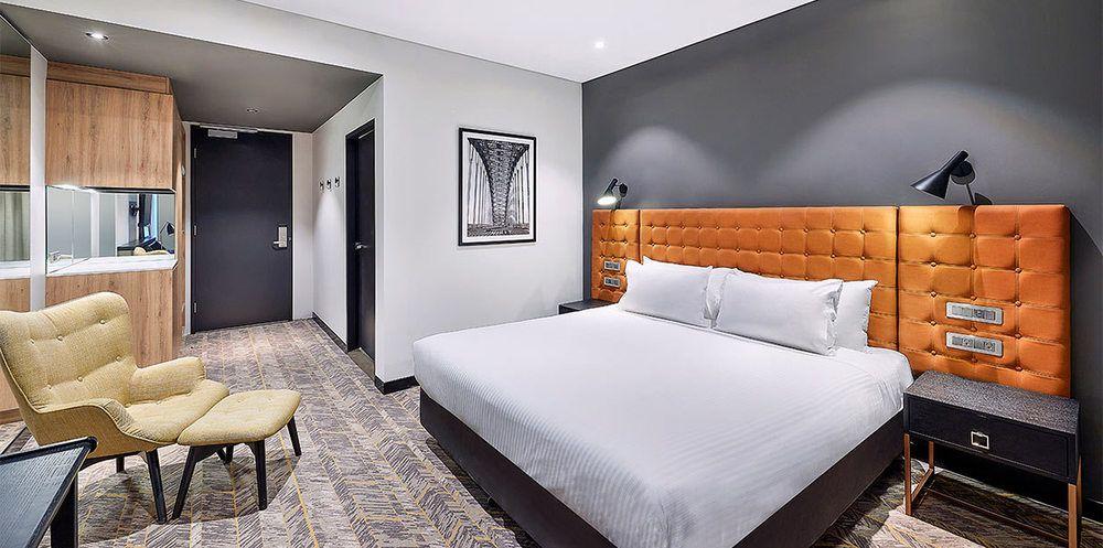 Hotel Vibe North 4*