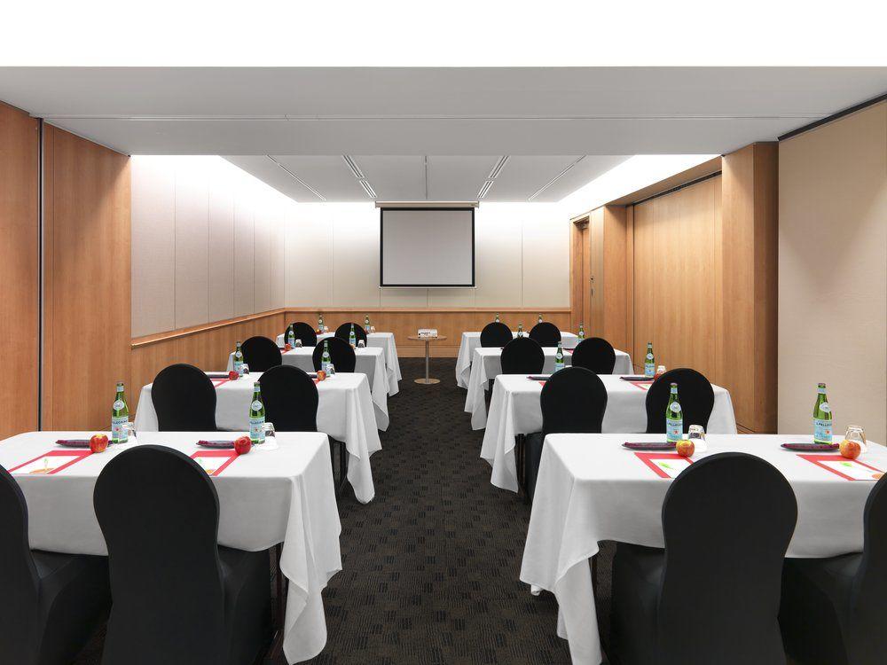 Hotel Crowne Plaza Macquarie Park By Ihg 4*