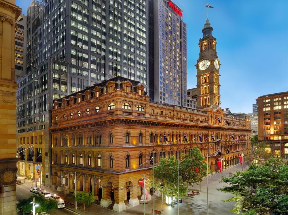 The Fullerton Hotel
