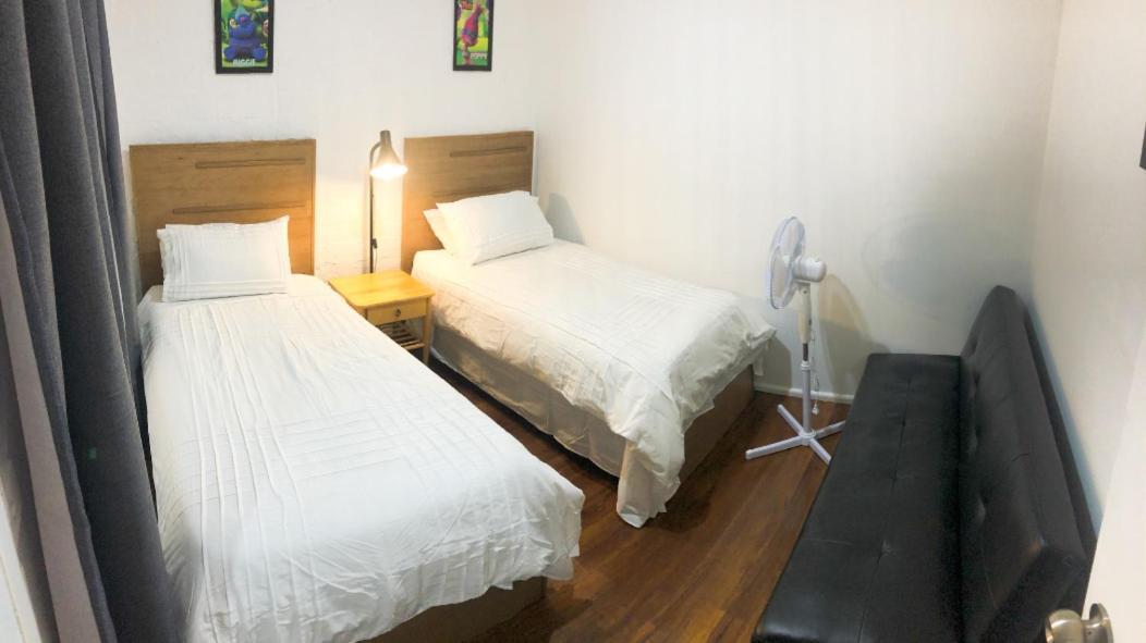 Bed & Breakfast Price Clean Linen And Free Stuff No 2 Plenty Of On Street Parking G1 Sydney