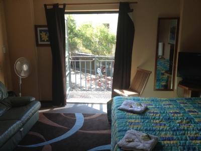 Boardrider Backpackers And Budget Hostel