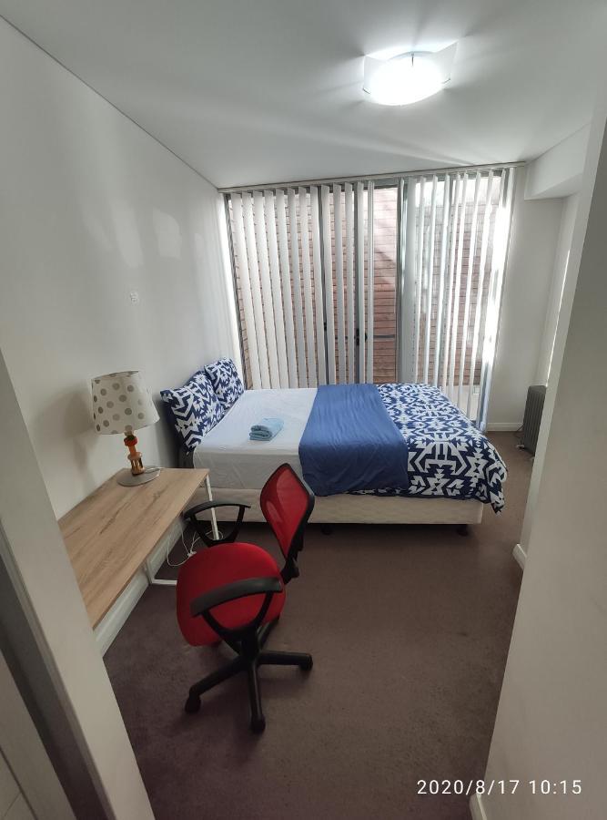 Mascot Clean Bedroom Homestay Sydney