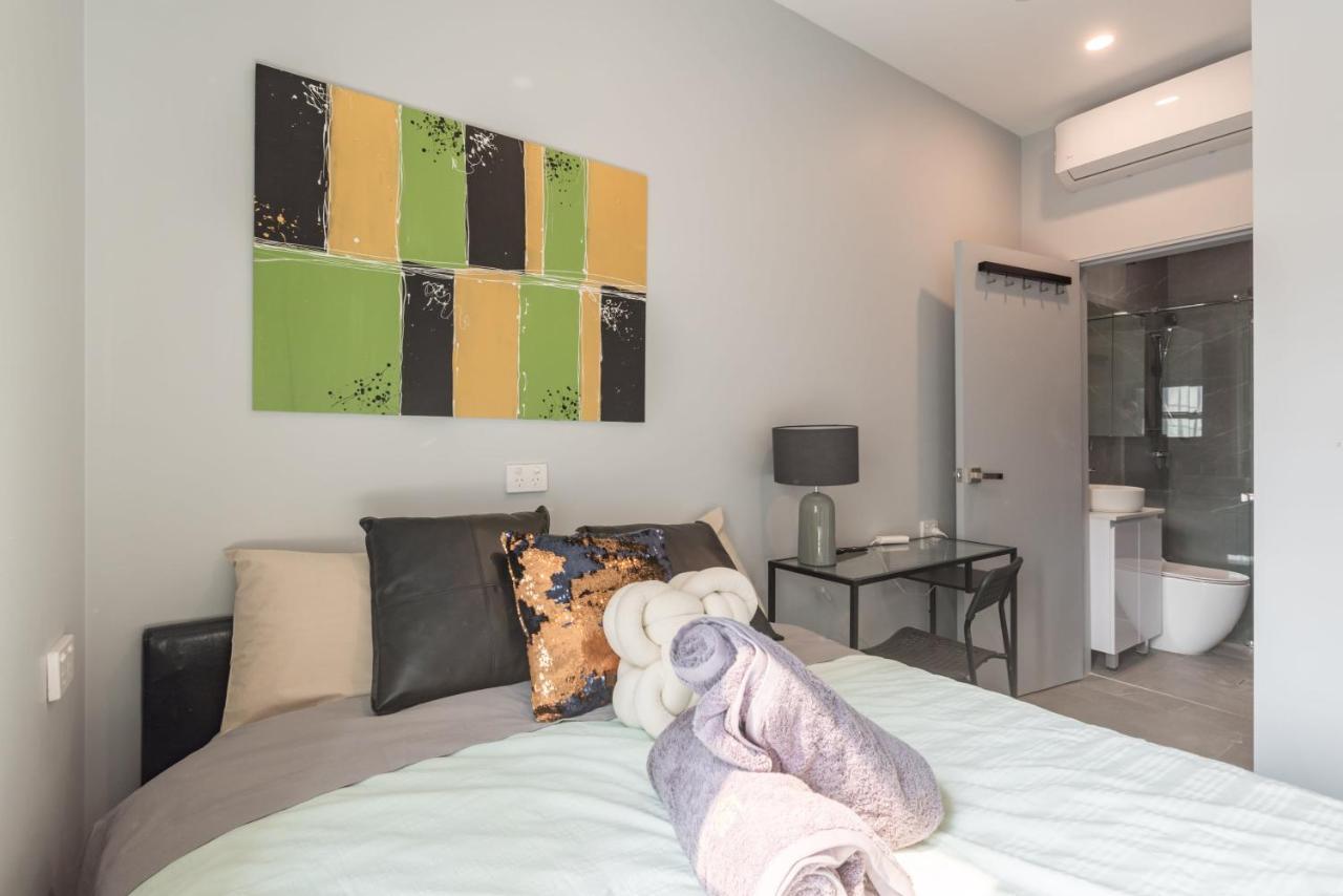 Gasthof 1 Private Double In Cbd Near Train Uts Darlinghar&icc&chinatown With Ensuite Sydney